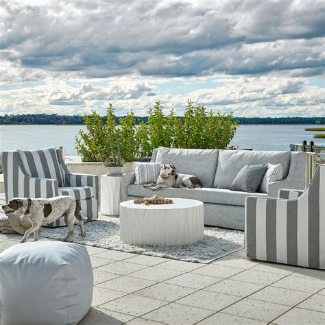 A Guide to Choosing Outdoor Furniture - Carolina Furniture