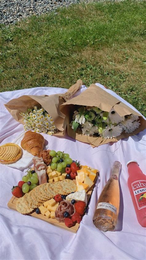 Picnic Charcuterie Board Picnic Food Ideas Aesthetic Picnic Foods