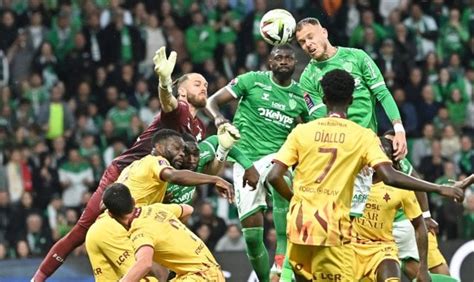 Barrages Ligue 1 Saint Etienne Force La Décision Face à Metz Et Prend