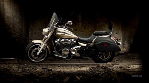 2010 Yamaha V Star 950 Tourer Moto ZombDrive