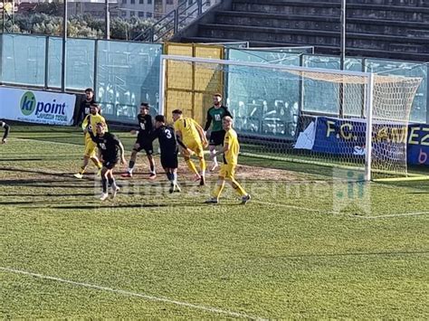 L Fc Lamezia Terme Supera Di Misura Il Real Aversa