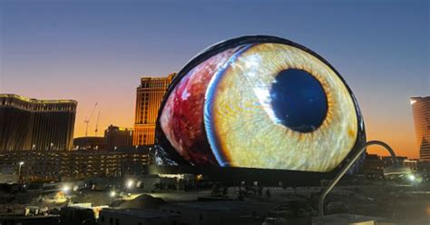 Scariest Thing Ive Ever Seen Viral Video Shows Giant Eyeball Right