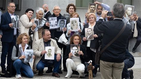 La Emoci N Preside El Primer Gran Homenaje De Estado A Las V Ctimas Del