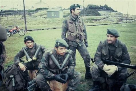 A Fire Team Of The 601 Commands Of The Argentine Army Waiting To Get