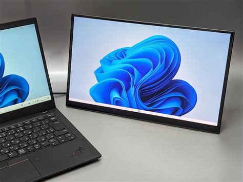 有機el採用でスタイラスも付属！ ペンタブレットのように使える4k対応15 6型モバイルディスプレイを試す：モバイルディスプレイの道（1 3