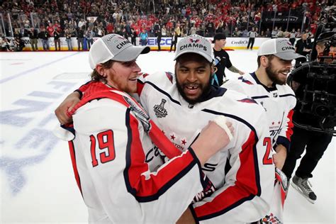 Luistimet Naulaan Yli Nhl Ottelun Stanley Cup Voittaja Lopettaa