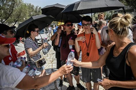 Canicule en Grèce deuxième jour de fermeture de l Acropole d Athènes