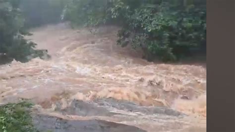 se desbordan los ríos por las fuertes lluvias en el salvador YouTube