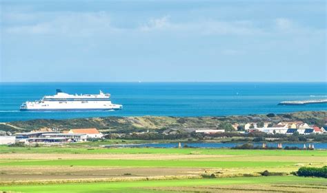 Calais Ferries: Port Info & Travel Guide | Ferryhopper