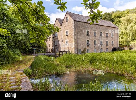 Stroud Mills Hi Res Stock Photography And Images Alamy