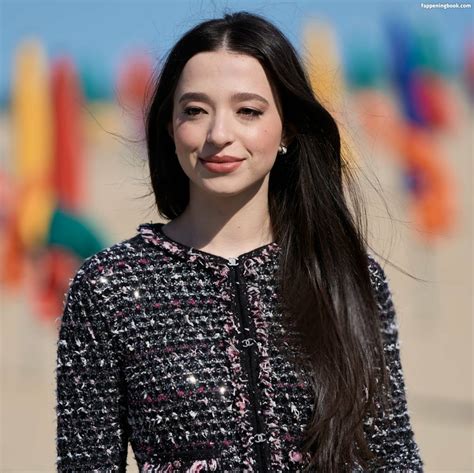 Mikey Madison Onlymikeyyyyy Nude OnlyFans Leaks The Fappening Photo FappeningBook