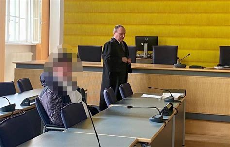 Brandserie im Landkreis Regensburg 19 Jähriger wollte Stress abbauen