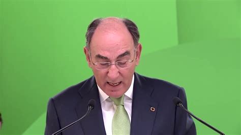 Iberdrola Anuncia Compras Por Valor De Millones Euros A Sus