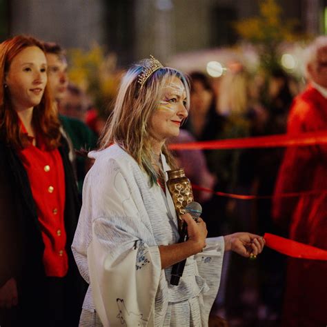 Strz Pka Odwieszona Jedna Dobra Wiadomo Dla Polskiego Teatru I