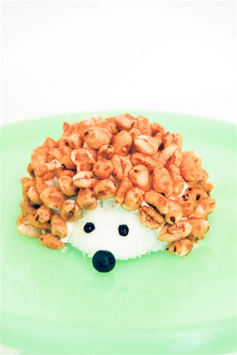 5-Minute Hedgehog Treats | Handmade Charlotte