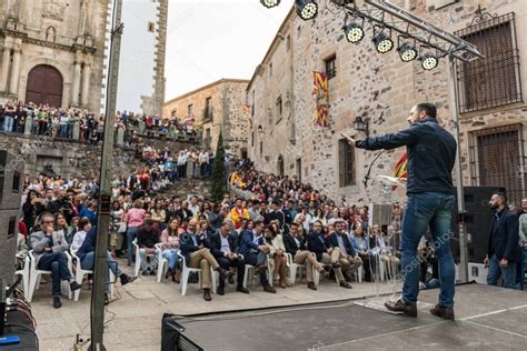 El L Der Del Partido De Extrema Derecha Vox Durante Su Discurso En La