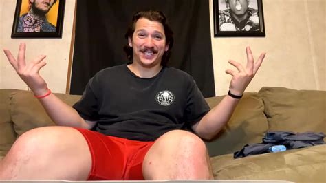 St8 Texan Shows Off Ass ThisVid