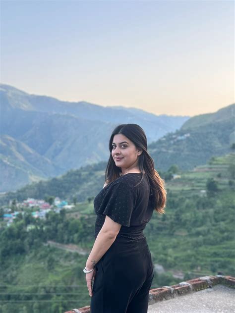 Pooja Singh Rajput added a new photo... - Pooja Singh Rajput