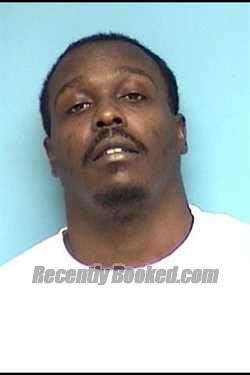 Recent Booking Mugshot For CEDRIC D WALTON In Lorain County Ohio