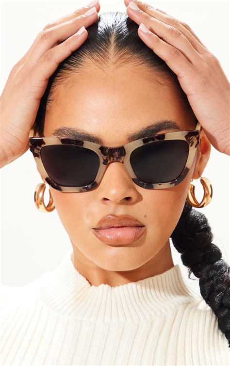 A Kjaerbede Lunettes De Soleil À Monture Dégradée Nude Big Kanye PrettyLittleThing FR