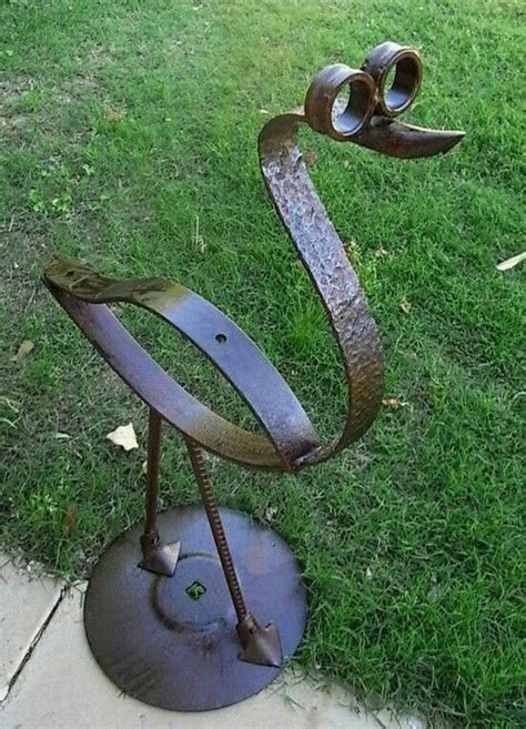 Welding Art Projects For Beginners Weldingart Metal Yard Art Metal