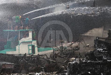 Puluhan kapal nelayan terbakar di Pelabuhan Benoa Bali Anadolu Ajansı