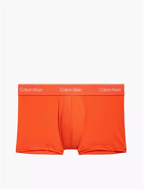 Jual Calvin Klein Pria Original 2024 Zalora Indonesia