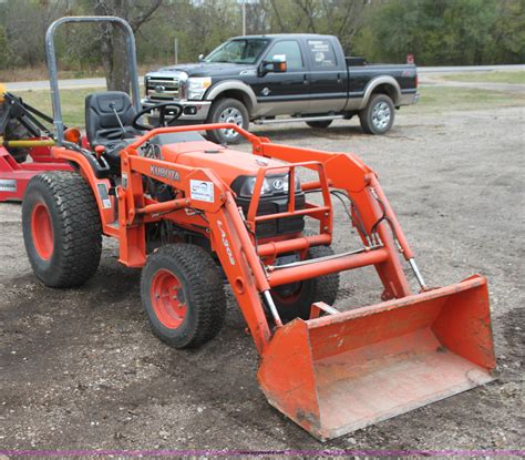 Kubota B Tractor In Winfield Ks Item H Sold Purple Wave