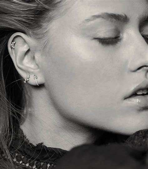 Boucle D Oreille Nude Or Jaune Diamants Stone Paris Jane De Boy