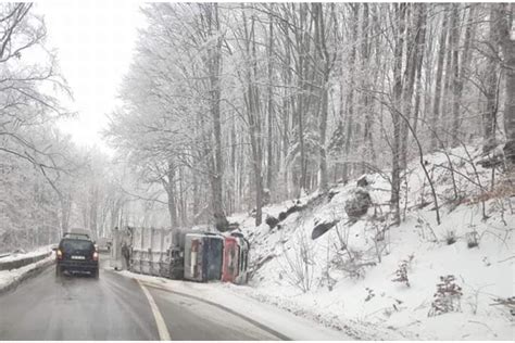 Trafic îngreunat pe DN 13A în zona localității Satu Mare Info Trafic