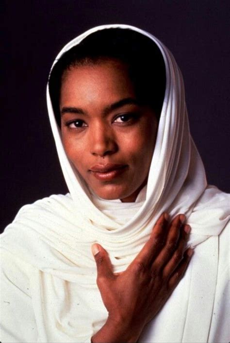 Angela Bassett As Betty Shabazz In Malcolm X 1992 Barely There