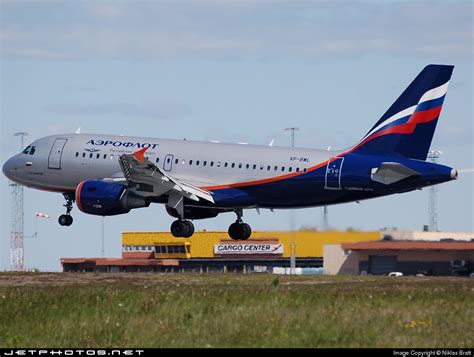 VP BWL Airbus A319 111 Aeroflot Niklas Bratt JetPhotos