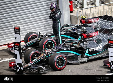 Lewis Hamilton Gbr Mercedes Amg F1 W11 Celebrates His Pole Position In Qualifying Parc Ferme