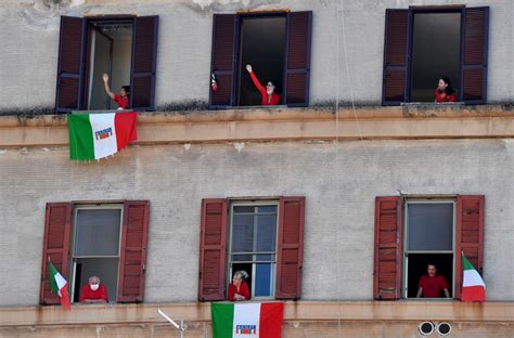 Italians Sing ‘bella Ciao At Windows To Celebrate World War Ii