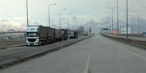 Gürbulak Sınır Kapısı nda TIR kuyruğu bitti