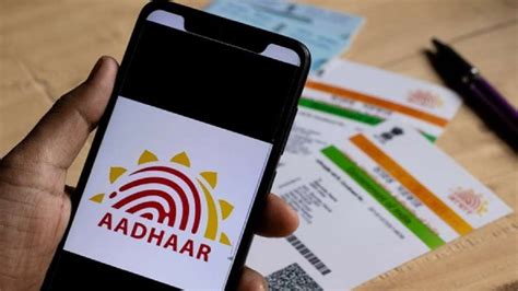 Aadhaar Card Update आधार कार्ड में फोटो पता जैसी डिटेल फ्री में अपडेट