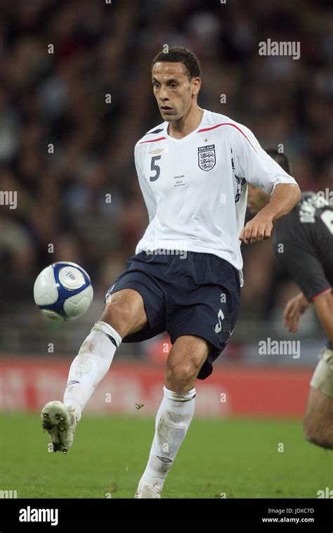 Rio Ferdinand England Manchester United Fc Wembley Stadium London