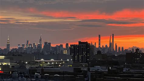 Manhattan skyline from my Queens balcony. : r/skylineporn