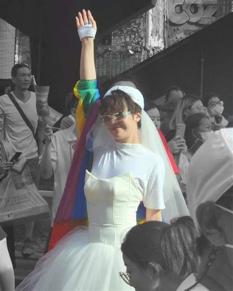 Cooheart Earth Lgbt Art Cute Gay Couples Cute Gay