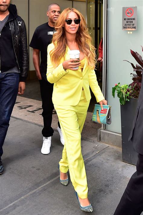 Beyoncé makes tennis ball yellow look HOT Yellow Bra Yellow Suit