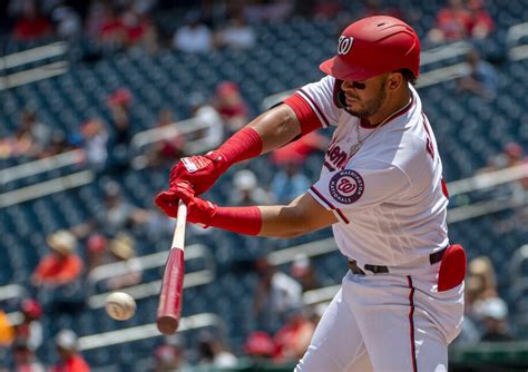 Luis García, hitting leadoff or not for Nationals, just loves to swing ...