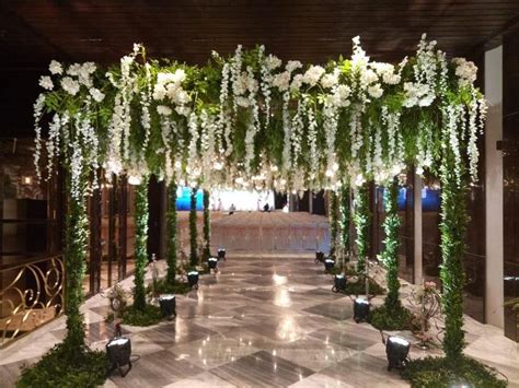 Create An Elegant And Romantic Floral Walkway For Your Wedding