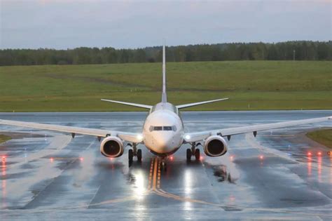 Atterrissage durgence dun avion Boeing 737 à l aéroport Mohammed V