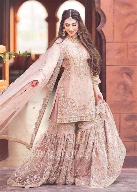 Blooming Rose In 2021 Desi Wedding Dresses Bridal Dresses Pakistan