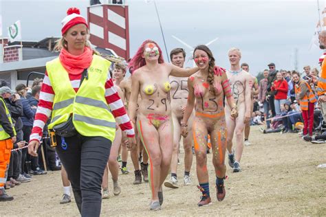 Roskilde Naked Run Reddit Nsfw