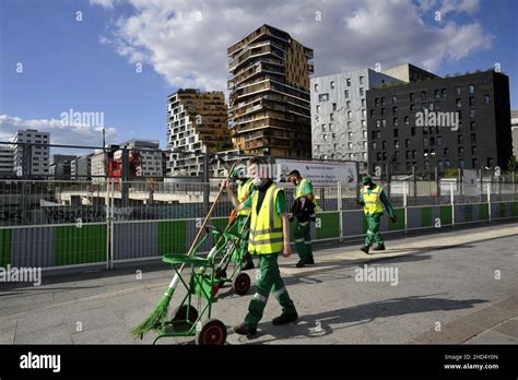 France Paris Th District Zac Massena Bruneseau Sweepers City