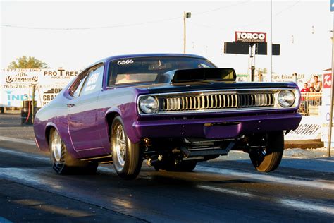 1971 Plymouth Duster 1/8 mile Drag Racing timeslip 0-60 - DragTimes.com