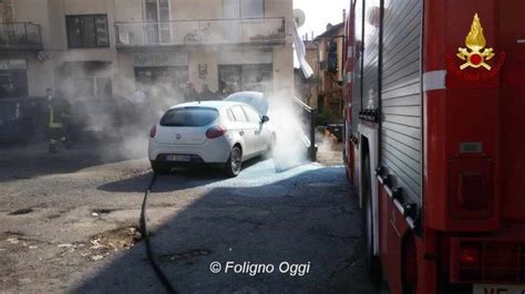 Vigili Del Fuoco Incendio Autovettura A Ellera Di Corciano FOTO