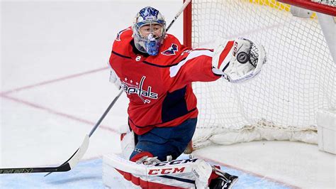 Capitals trade Grubauer, Orpik to Avalanche for draft pick