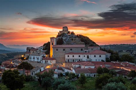 Viaggio Tra Le Bellezze Dellirpinia Terra Ricca Di Storia E Tradizioni